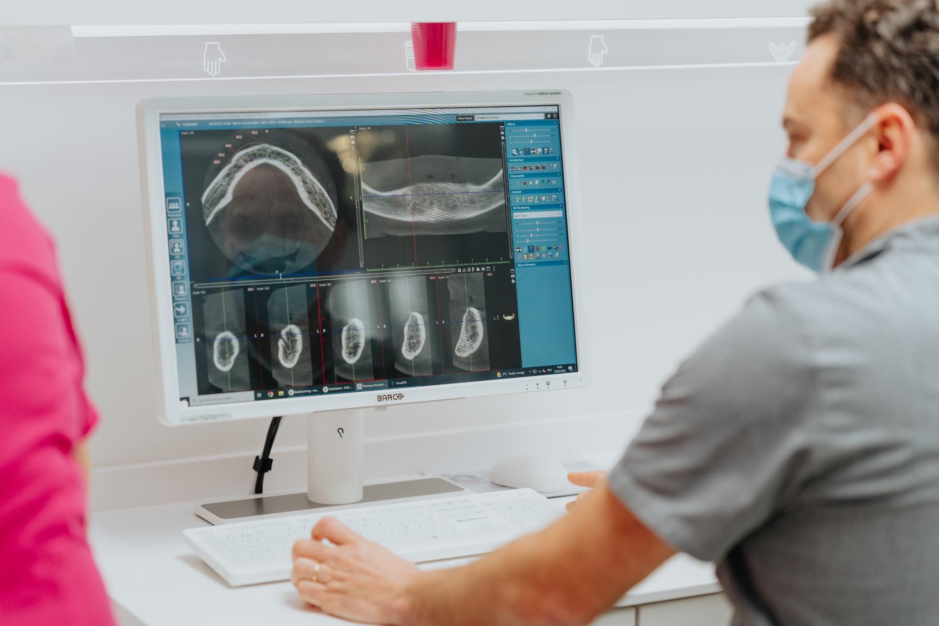 Dentipelt praktijk beeldscherm